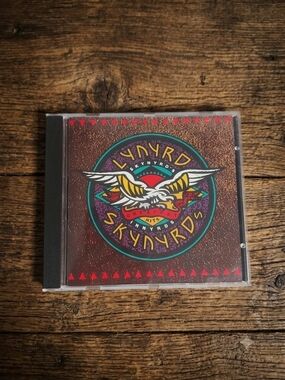 Lynyrd Skynyrd - Skynyrd's Innyrds: Their Greatest Hits CD (Canada Press)